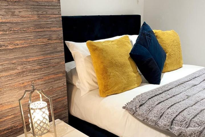 Lovely 3 Bedroom Apartment With Private Garden In Edinburgh City Centre Dış mekan fotoğraf