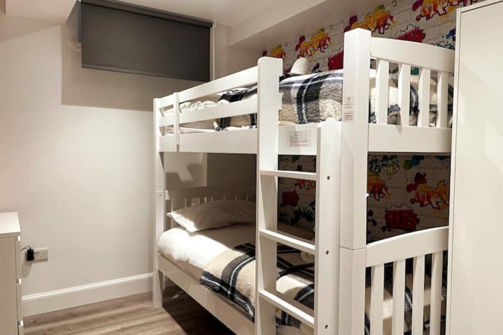 Lovely 3 Bedroom Apartment With Private Garden In Edinburgh City Centre Dış mekan fotoğraf
