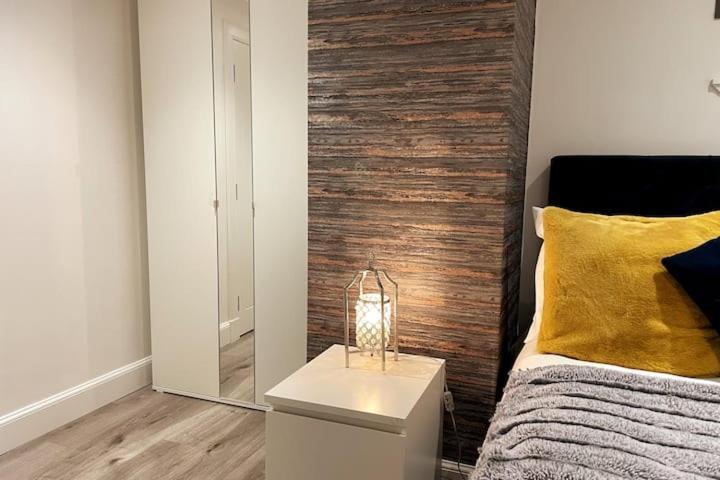 Lovely 3 Bedroom Apartment With Private Garden In Edinburgh City Centre Dış mekan fotoğraf