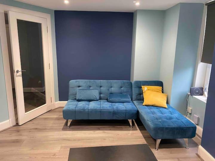 Lovely 3 Bedroom Apartment With Private Garden In Edinburgh City Centre Dış mekan fotoğraf