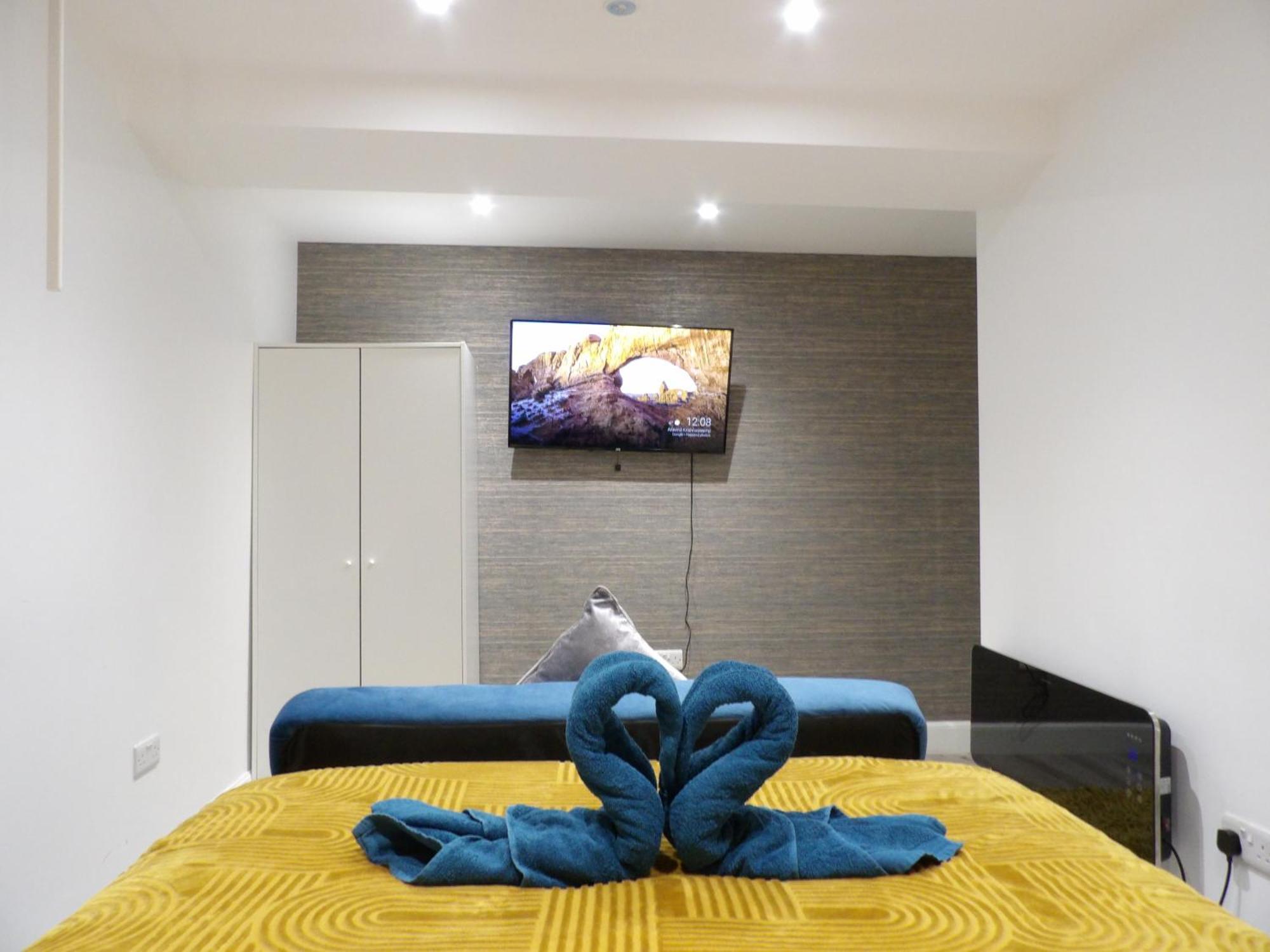 Lovely 3 Bedroom Apartment With Private Garden In Edinburgh City Centre Dış mekan fotoğraf