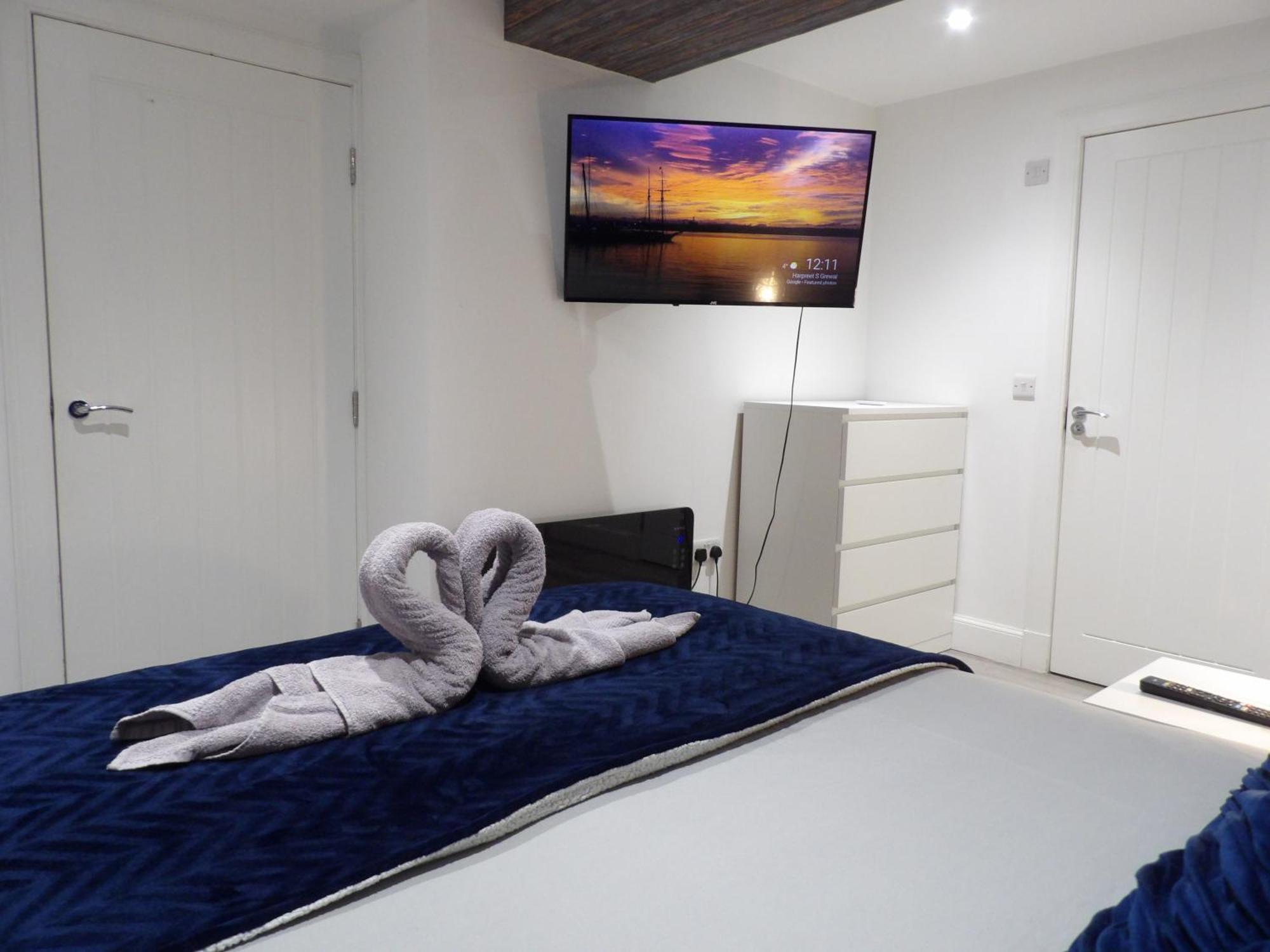 Lovely 3 Bedroom Apartment With Private Garden In Edinburgh City Centre Dış mekan fotoğraf