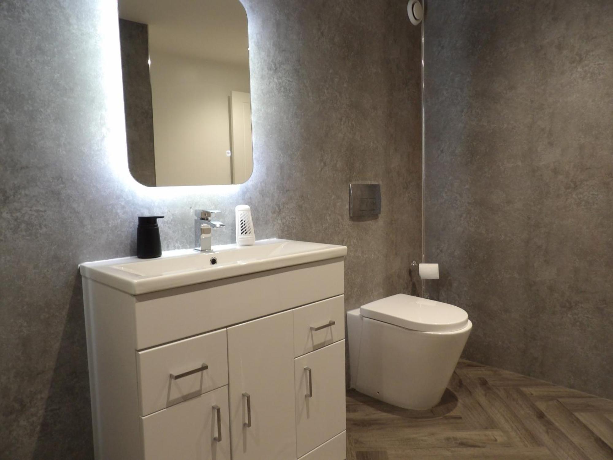 Lovely 3 Bedroom Apartment With Private Garden In Edinburgh City Centre Dış mekan fotoğraf