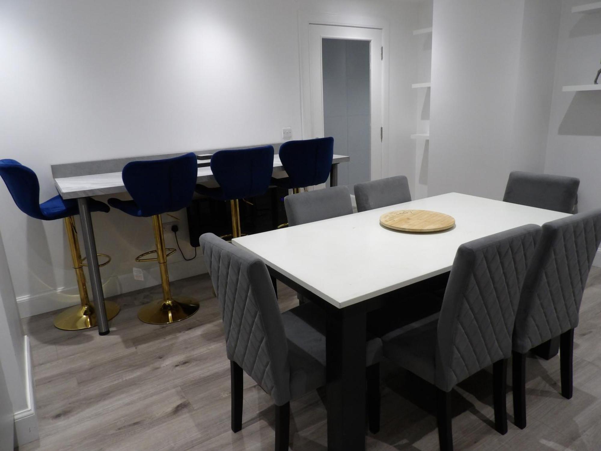 Lovely 3 Bedroom Apartment With Private Garden In Edinburgh City Centre Dış mekan fotoğraf